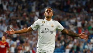 Demi Striker Madrid Ini, Paolo Maldini Rela Telepon Langsung Florentino Perez