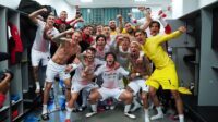 Tonton Aksi Kocak Para Pemain AC Milan Kumandangkan Anthem Liga Champions di Ruang Ganti