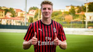 AC Milan Siap Korbankan Gelandang Mudanya demi Turunkan Harga Tonali
