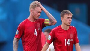AC Milan Tertarik Datangkan Rekan Timnas Simon Kjaer