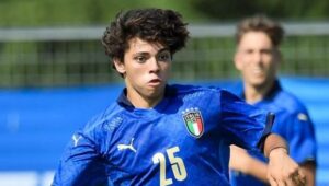 AC Milan Bersaing dengan Juventus dan Inter Dalam Perburuan Pemain Muda Chievo