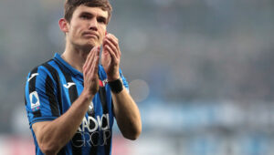 Tuttosport Jelaskan Alasan Kenapa Marten De Roon akan Menjadi Sosok yang Tepat untuk Menggantikan Rade Krunic