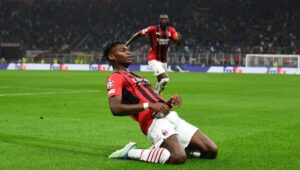 Raphinha Lepas, Chelsea Alihkan Buruan ke Rafael Leao