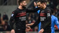 Olivier Giroud Memuji Zlatan Ibrahimovic Yang Konsisten Bermain Di Level Tertinggi