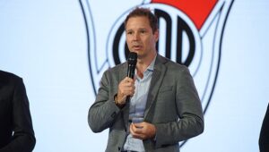 Maldini Adakan Makan Siang dengan Presiden River Plate, Ada Agenda Apa?