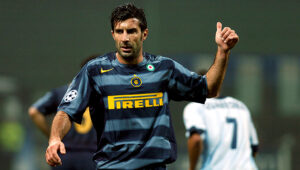 Luis Figo Yakin Inter akan Singkirkan AC Milan di Liga Champions
