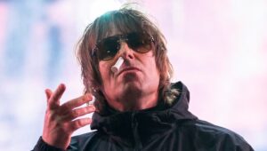 Ucapkan Rasa Terima kasih ke Fans AC Milan, Vokalis Oasis Ejek Inter