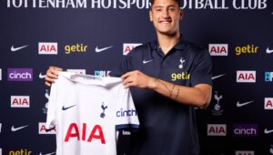 Tolak Milan, Allejo Veliz Resmi Gabung Tottenham