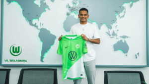 Alasan Kenapa Sassuolo Lebih Memilih Lepas Rogerio ke Wolfsburg ketimbang AC Milan