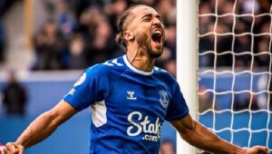 Klub Liga Inggris Mundur, AC Milan Maju untuk Dapatkan Striker Everton Ini