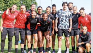 Rindu Rumah, Sandro Tonali Kunjungi Pusat Latihan AC Milan Femminile di Vismara