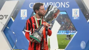 Lama Tak Terdengar Kabarnya, Bagaimana Nasib Davide Calabria Saat Ini?