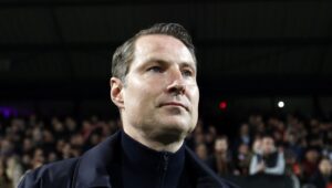 Feyenoord dalam Kekacauan: Pemecatan Brian Priske Menjelang Pertemuan dengan AC Milan!