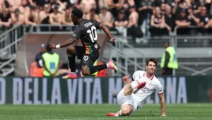 Venezia Tumbang, Yeboah Marah: “Penalti Kami Dicuri!”