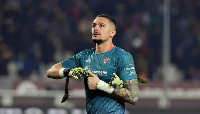Derby Mercato di Bawah Mistar: AC Milan dan Inter Bersaing Dapatkan Kiper Cagliari, Elia Caprile
