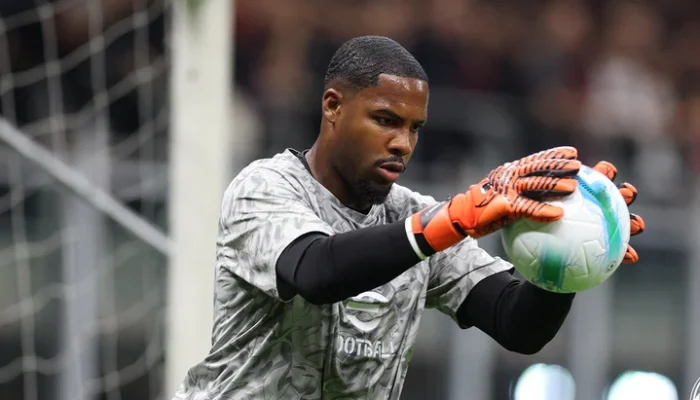 Retak, Tapi Belum Pecah: Tare & Allegri Mati-matian Bujuk Maignan Perbarui Kontrak