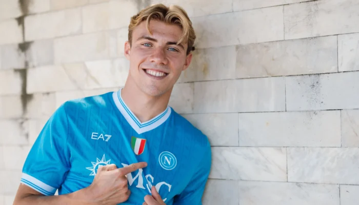 Ditanya Soal Rumor Transfer ke AC Milan, Hojlund Beri Jawaban Diplomatis
