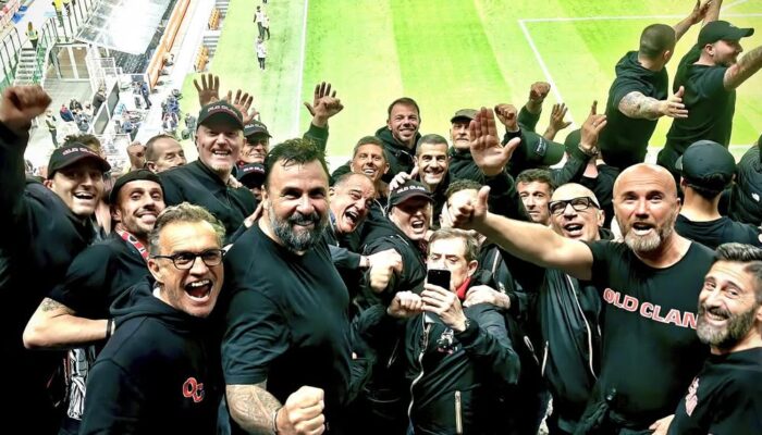 BOIKOT MELUAS! Club Old Clan Tarik Spanduk, Solidaritas Penuh untuk Curva Sud!