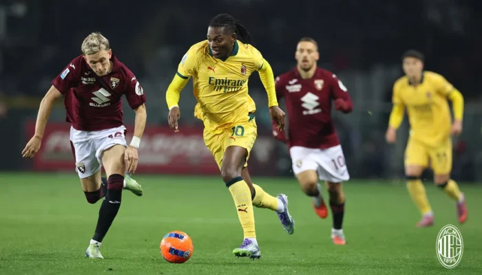 VONIS MRI KELUAR! Leao Lolos dari Cedera Horor, Fans Milan Bisa Tidur Nyenyak